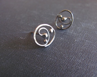 Handmade sterling silver spring twig earrings. Oxidized botanical jewelry. Nature inspired spiral stud earrings. Margolladesign jewelry
