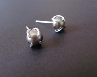 Sterling silver prong set pearl stud earrings. Freshwater pearl stud earrings. Handmade sterling silver pearl earrings. Minimalist jewelry