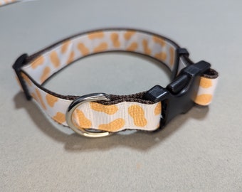 Peanuts Dog Collar: Adjustable 1 Inch Wide Pet Collar