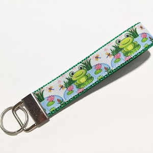 Frogs and Lily Pads Wristlet Keychain: Handle Style Key Fob, (1&quot; Wide)