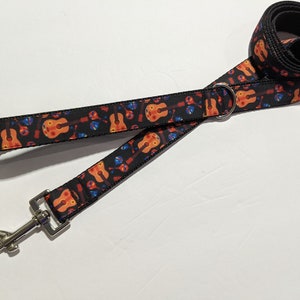 Guitar Print Dog Leash: Music Lover Puppy Gift, 1-Inch Wide (3-8 Foot)