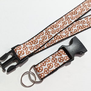 Pretzel Lanyard: Detachable Keychain, Breakaway Buckle, (1&quot; Wide)