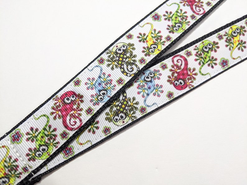 Details about Colorful Geckos 3/4" Wide Lanyard with Removable Detachable Keychain Details about Colorful Geckos 3/4" Wide Lanyard with Removable Detachable Keychain