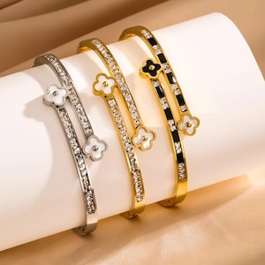 Four-Leaf Flower Cuff Bracelet: AAA Zircon Stainless Steel Bangle