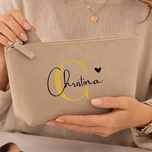 Personalisierte Filz Kosmetiktasche mit Name & Initiale, Schminktasche Geschenk Damen, Make-up Tasche personalisiert, Kulturbeutel