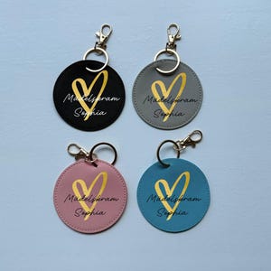 Porte-clés pour filles avec cœur, pendentif personnalisé avec nom, cadeau pour petite amie, accessoire pour femme, Saint-Valentin, fête des mères