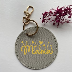 Personalized Mom Keychain - Gift for Mom - Mother&#39;s Day Gift - Handmade Keychain with Name