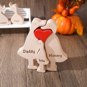 Carved Wooden Duck Family Puzzle, Duck Family Home Decor, New Mom Gift, Wedding Anniversary Gift for Parents, Christmas Gift for Mom Grandma