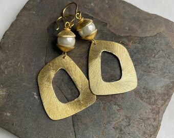 Pearl and Gold Handmade Earrings