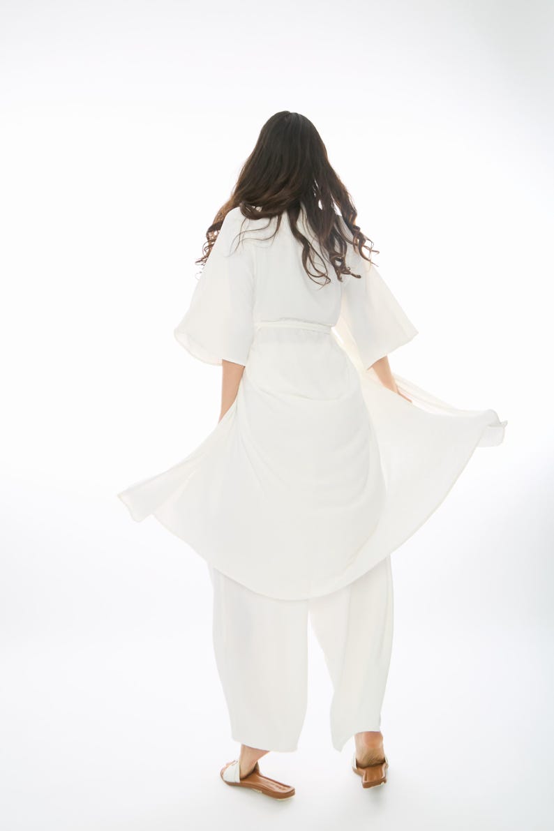 White Airy Beach Set