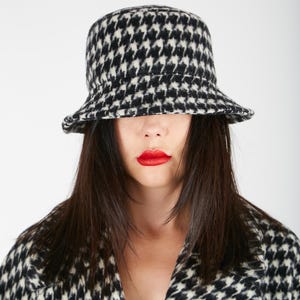 Winter Wool Hat, Very Warm Cashmere Wool Winter Hat Cozy Winter Bucket Hat Gray, Woolen Winter Hat Elegant Cashmere Winter Hat over the Ears