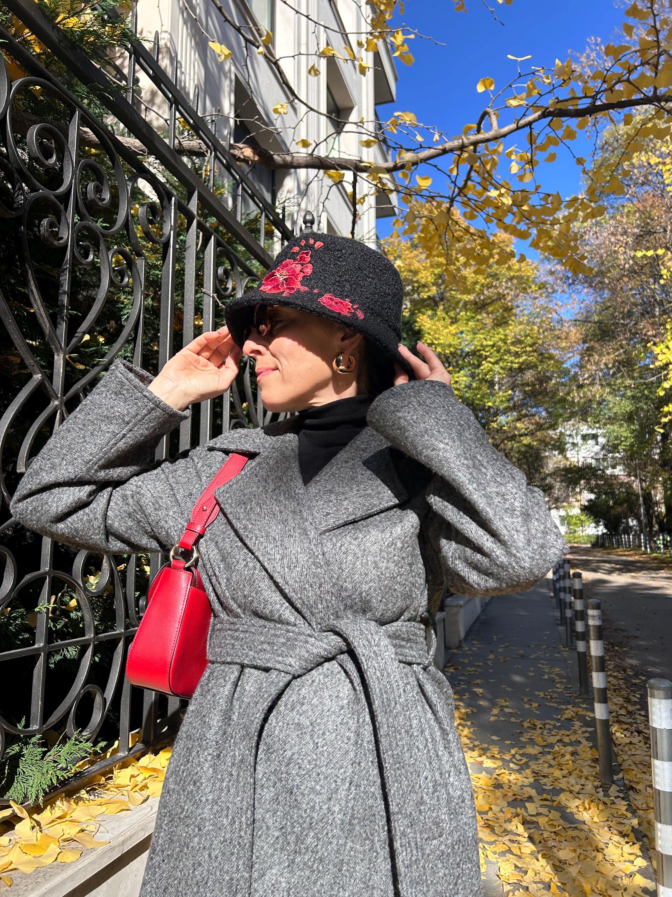 Embroidered Black Wool Hat With Red Flower, Bucket Hat for  display picture 1