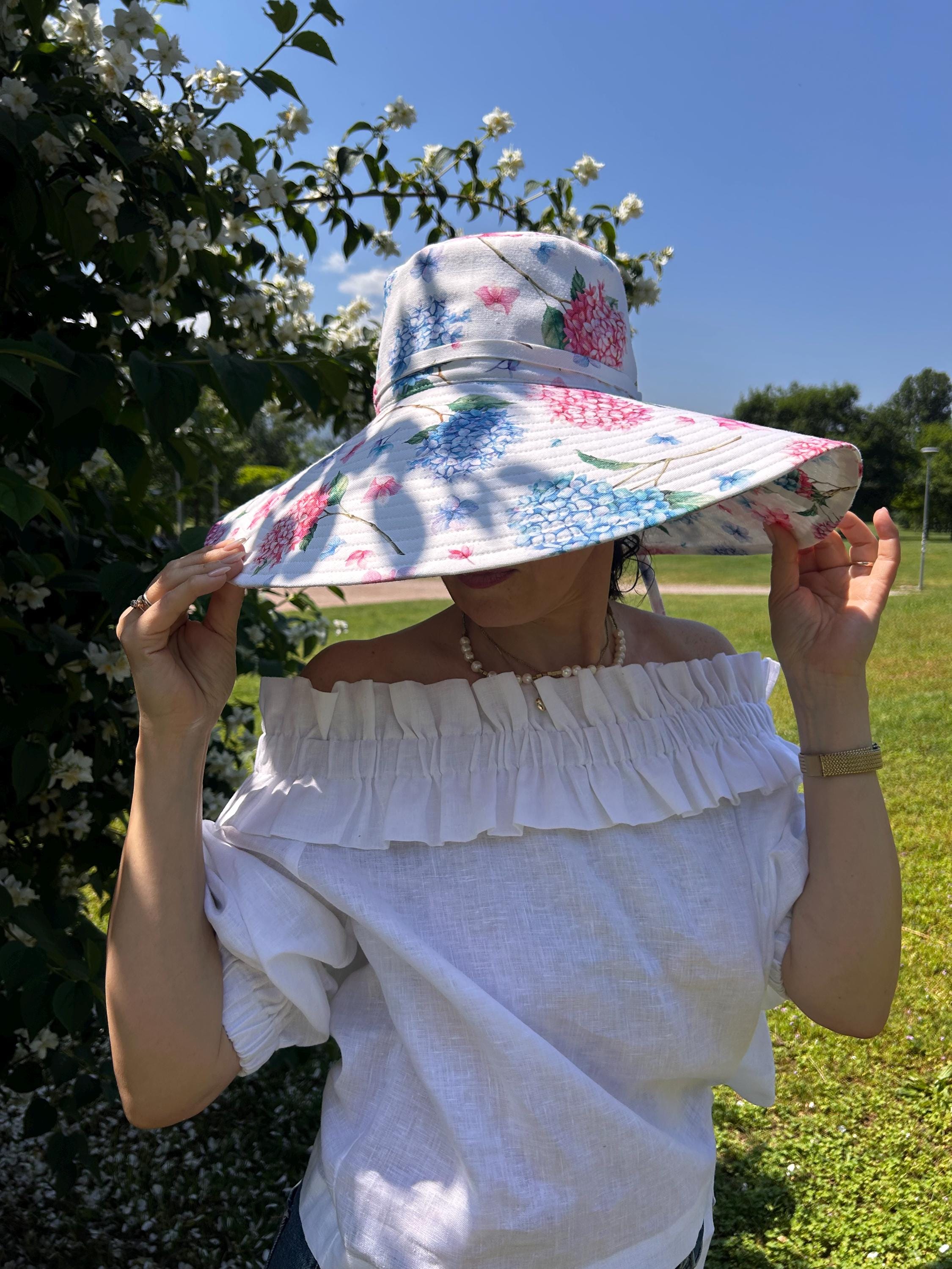 Straw Sun Hat Wide Brim Floral Bow 100% Grass Small Beachy Summer Chic Vacation Amazon.com: Flowers Beach Hat Sun Hats Straw Sombreros De  main image 3