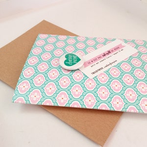 Carte fleur et magnet cœur, petit cadeau, carte de vœux, carte anniversaire, amour, self love, illustration, pastel, porte-bonheur, liberty