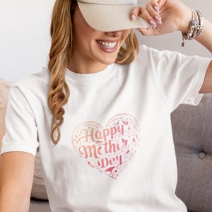 Muttertagsgeschenk Glückliches Muttertags-T-Shirt, Komfortfarben-Herz-Grafik-T-Shirt, entspannende Farben, sinnliche Kleidung für Erwachsene