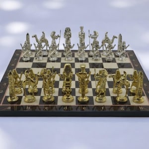 Metalen Egyptische schaakset met walnoothouten mdf-bord, handgemaakt, hoogwaardig, 37 x 37 cm