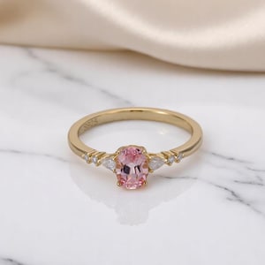 925 Sterling Silver Lab Pink Sapphire Ring – Elegant 7.5mm Sparkle
