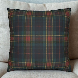 Cozy Plaid Pillowcase – Tartan Faux Suede Cushion Cover – Scottish Plaid Throw Pillow – Rustic Farmhouse Decor – Warm Accent Pillow
