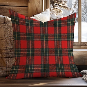 Red & Green Plaid Pillowcase | Christmas Cushion Cover | Festive Tartan Holiday Pillow Sham | Cozy Home Accent | Plaid Pattern Pillow