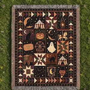 Couverture tissée vintage d'Halloween, style folk art, patchwork, fantôme, chat noir, citrouille