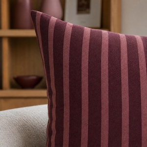 Burgundy Raspberry Striped Pillow Cover Retro Stripe Throw Pillowcase Dusty Rose Cushion Cover Modern Square Decorative Pillowcase
