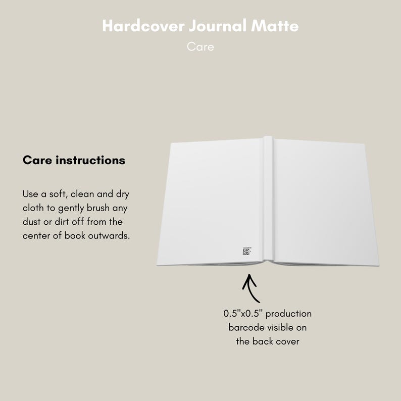 Puede incluir: Un diario de tapa dura blanco abierto con acabado mate. El texto "Hardcover Journal Matte Care" est&aacute; en la parte superior. Las instrucciones de cuidado se enumeran a la izquierda. Un c&oacute;digo de barras de producci&oacute;n de 1,27 cm x 1,27 cm es visible en la contraportada.