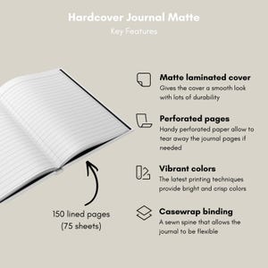 Puede incluir: Un diario de tapa dura abierto con cubierta mate, con 150 p&aacute;ginas rayadas. Las caracter&iacute;sticas clave incluyen una cubierta laminada mate, p&aacute;ginas perforadas, colores vibrantes y encuadernaci&oacute;n casewrap. El dise&ntilde;o del diario enfatiza la durabilidad y la flexibilidad.