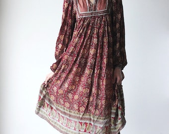Vintage Phool Indian Silk Maxi Dress — 70s Hand Blocked Floral Print — Poet Sleeves — Plunge Neckline — Made in India