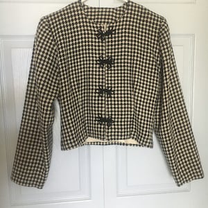 Vintage 1960s Houndstooth Wool Bouclé Cropped Jacket – Mod Bolero Style