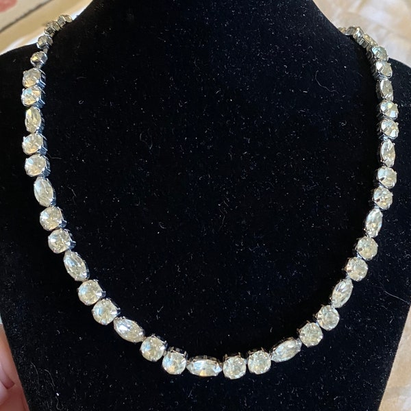 Vintage Eisenberg choker necklace, lovely & quality clear stones, round and marquise