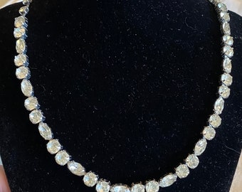 Vintage Eisenberg choker necklace, lovely & quality clear stones, round and marquise