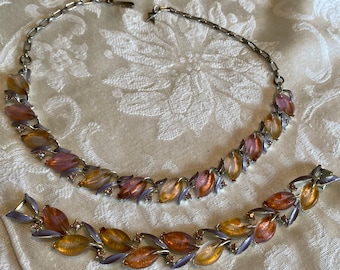 Vintage choker necklace/bracelet set signed Star, thermoset lucite, apricot & persimmon color settings