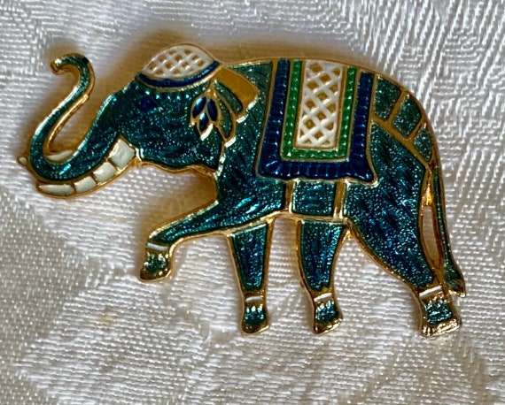 Vintage Warner enameled elephant brooch, great co… - image 2