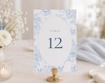 Plantilla de número de mesa para boda en azul toile / Diseño floral chinoiserie para bodas (editable en Canva)