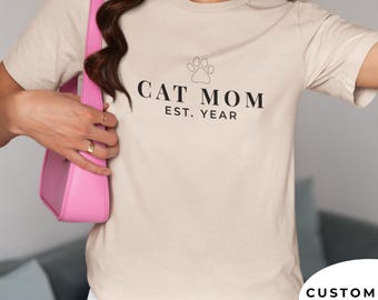 Cat Mom Est Year Shirt - Custom Year Cat Lover Gift - Personalized Pet Mom T-Shirt - Minimalist Paw Print Tee - Cat Owner Gift