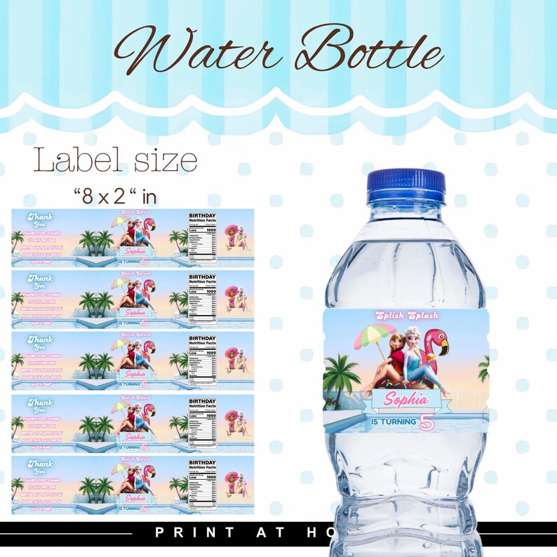 Puede incluir: Una botella de agua de pl&aacute;stico transparente con una etiqueta personalizada de 20,32 x 5,08 cm. La etiqueta muestra una escena de piscina con dos personajes animados, un flotador de flamenco rosa, palmeras y el texto Splish Splash, Sophia IS TURNING 5.
