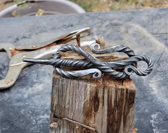 Hand Forged Twisted Hair Pin by Alternian Vorpalist