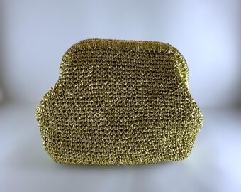 Bolso de noche dorado metalizado hecho a mano - Elegante clutch estilo vintage para bodas, fiestas o eventos formales - Bolso de crochet dorado metalizado