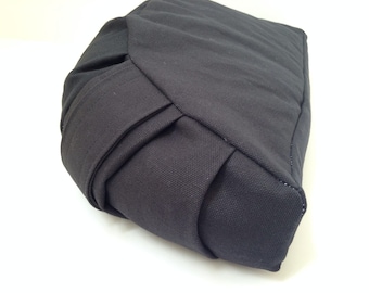 Half Moon Meditation cushion with buckwheat hulls/ black