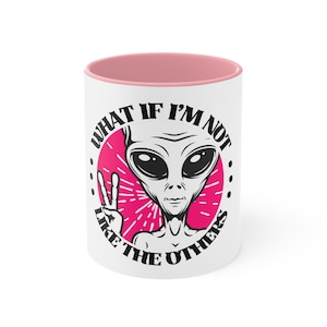 Quirky Alien Coffee Mug: Sci-Fi Kitchen Decor