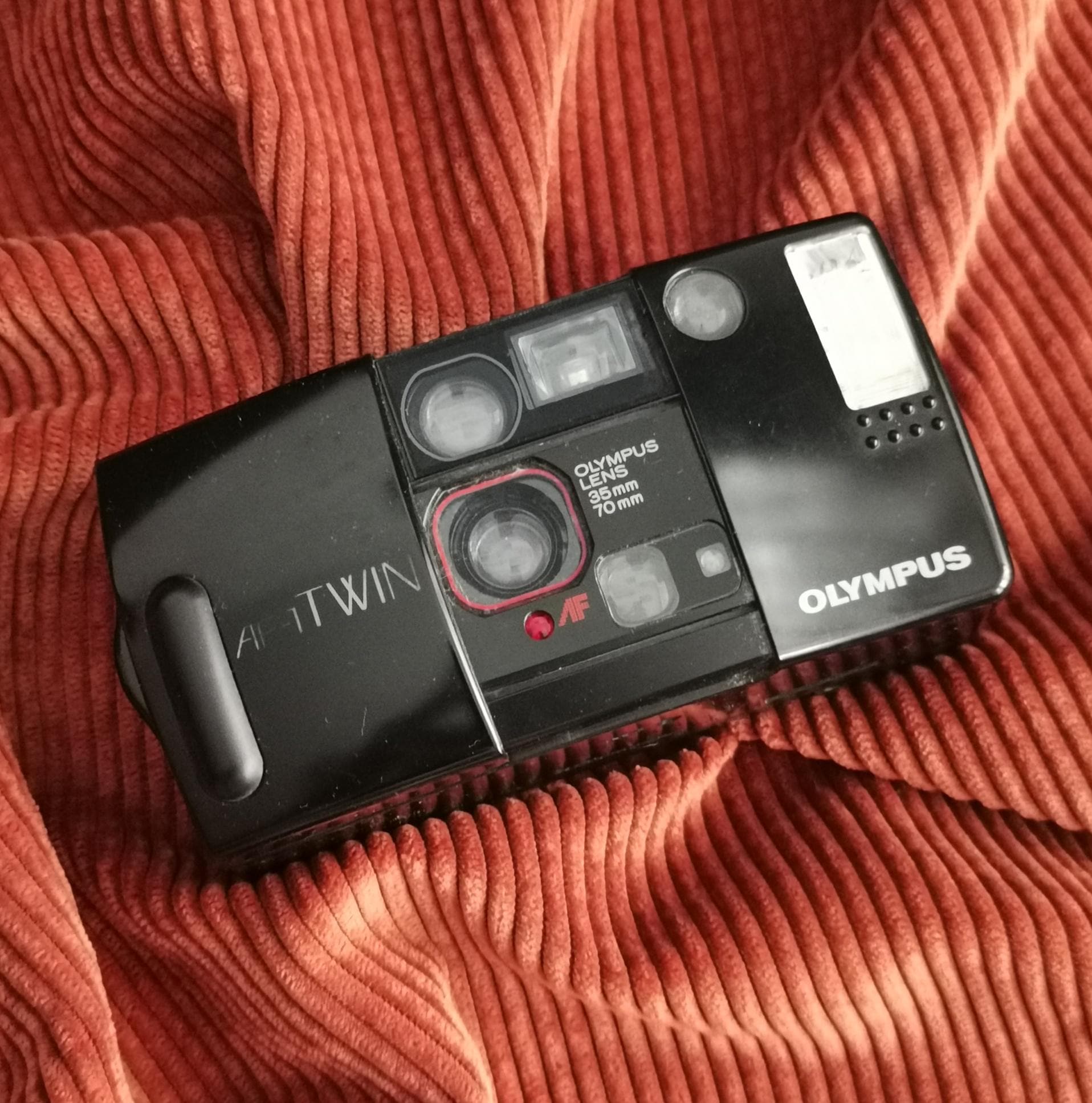 『動作確認済み』OLYMPUS AF-1 コンパクトフィルムカメラ オリンパス OLYMPUS AF-1 QUARTZDATE コンパクトカメラ : 和やか