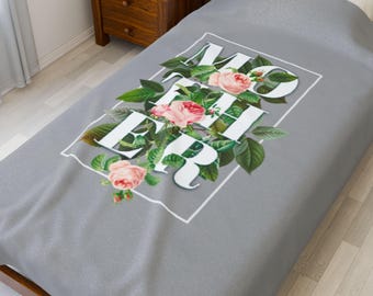 Mother Floral Velveteen Blanket, Cozy Plush Throw, Mom Gift