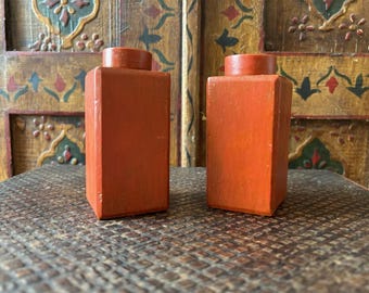 Antique Painted Wooden Folk Art Primitive / Vintage Amish Salt and Pepper Shakers Kitchen Decor