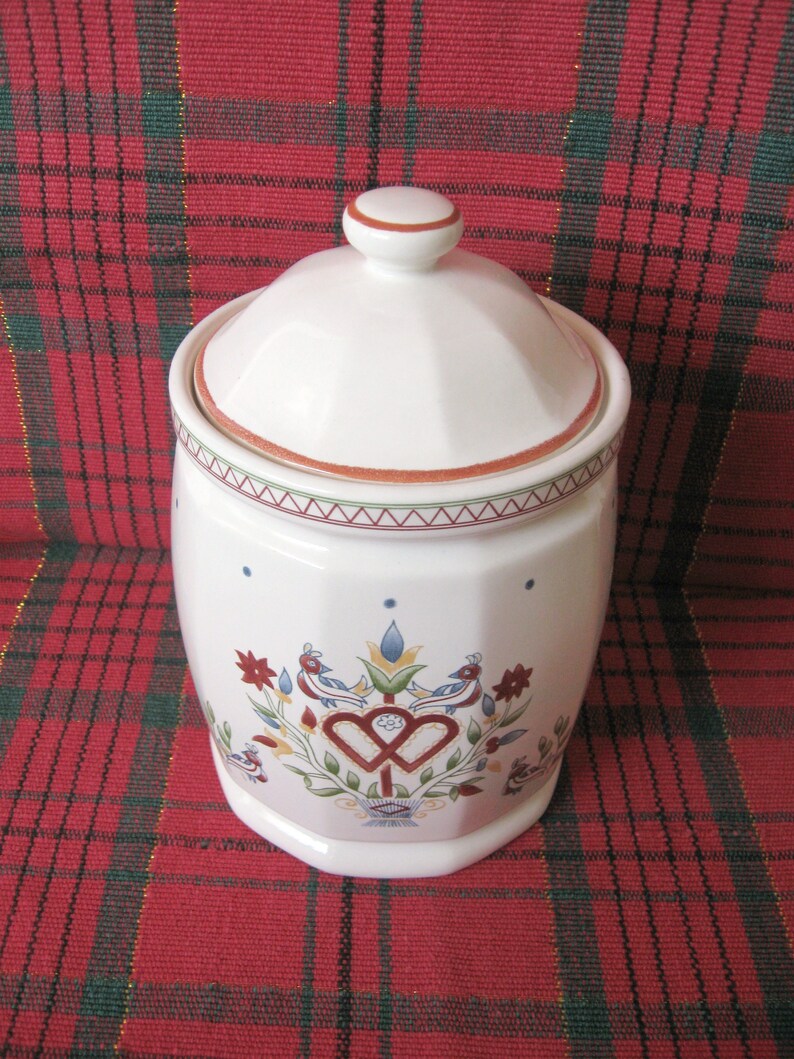 American Scenic Small Canister by Raintree, American Scenic Tea Bag Canister by Raintree, Discontinued American Scenic Pattern image 2