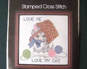 Unfinished Stamped Cross Stitch Love Me Love My Cat Kit 20116 with Darice Floss Case, Love Me Love My Cat Cross Stitch Kit and Floss Case