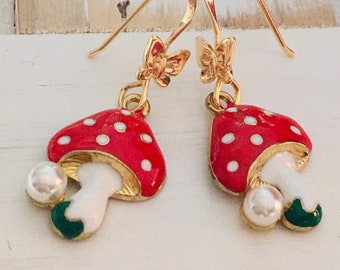 Enchanted Toadstool Earrings, Red Toadstool Earrings, Toadstool Jewelry, Enchanted Forest Earrings, E101