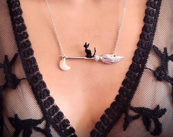 Black Cat Crescent Moon Necklace - Black Cat Crescent Moon Pendant- Cat Lovers Necklace -Halloween jewelry- Cat Necklace