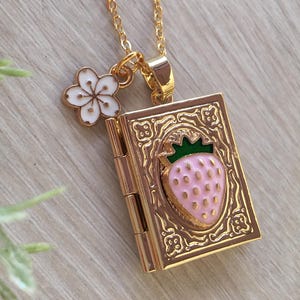 Roze aardbei medaillonketting - roze aardbei hanger-aardbeienliefhebbers ketting - fruitketting - aardbeiensieraden