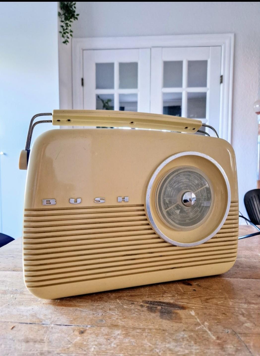 BUSH TR130 3band radio（BUSH TR130 3band radio 物凄）
