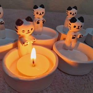 Candelabro de gatito de dibujos animados pintado a mano - Bonito portavelas decorativo (1 pieza)